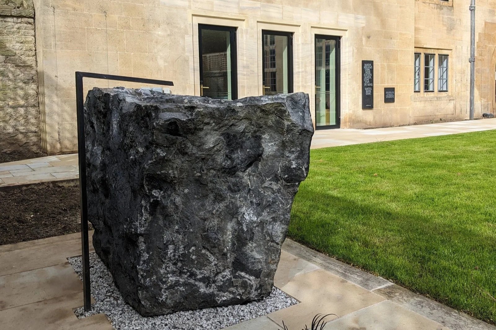 Nuffield College unveils new fountain by Edmund de Waal